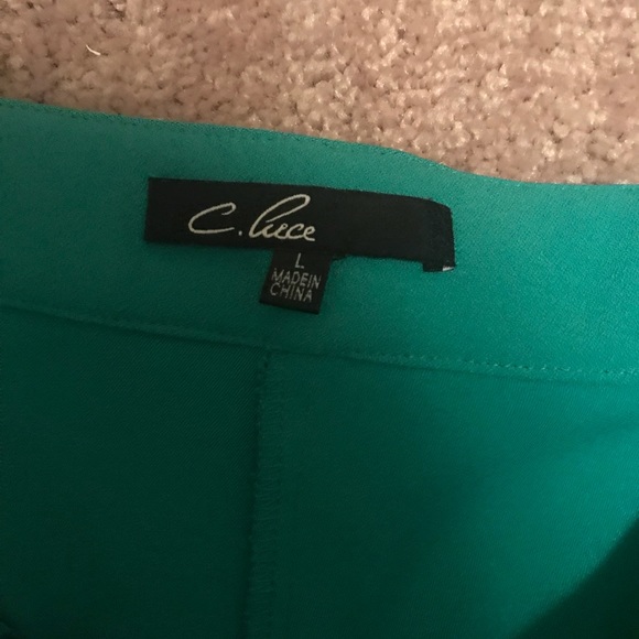 Women’s Shorts - Picture 3 of 4